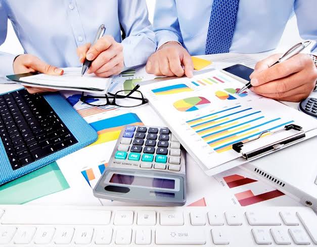 TS Châu Đình Linh: Lãi suất chưa hạ nhiệt, SME nên giữ tỷ lệ nợ 30-50%, nhóm ổn định có thể vay tới 70% ảnh 3 TS Châu Đình Linh: Lãi suất chưa hạ nhiệt, doanh nghiệp nhỏ và vừa nên giữ tỷ lệ nợ 30-50%, nhóm ổn định có thể vay tới 70% - Ảnh 3.