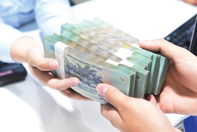 TS Châu Đình Linh: Lãi suất chưa hạ nhiệt, SME nên giữ tỷ lệ nợ 30-50%, nhóm ổn định có thể vay tới 70% ảnh 2 TS Châu Đình Linh: Lãi suất chưa hạ nhiệt, doanh nghiệp nhỏ và vừa nên giữ tỷ lệ nợ 30-50%, nhóm ổn định có thể vay tới 70% - Ảnh 2.