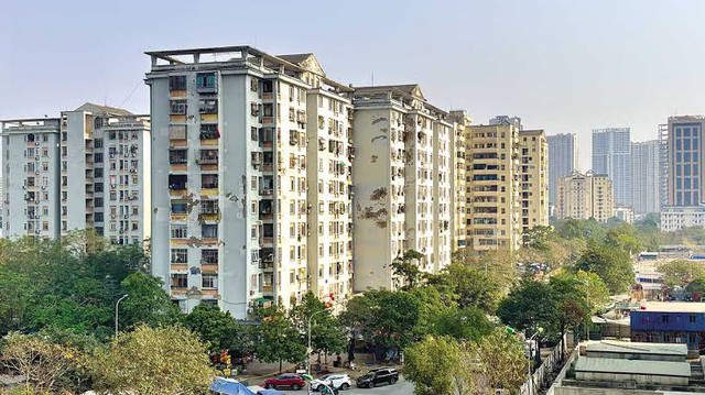 Chuyên gia: Chung cư cũ xây lại, chủ đầu tư có thêm diện tích thương mại, quyền lợi người dân tính sao? ảnh 2 Chuyên gia Nguyễn Anh Quê: Chung cư cũ xây lại, chủ đầu tư có thêm diện tích thương mại, quyền lợi người dân tính sao? - Ảnh 2.