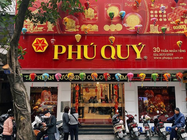 Một doanh nghiệp vàng bạc lớn không nhận thanh toán qua ví điện tử ảnh 1 Một doanh nghiệp vàng bạc lớn không nhận thanh toán qua ví điện tử - Ảnh 1.