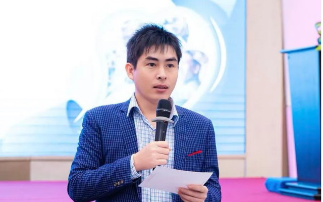Hộ kinh doanh thu đến 10 tỷ đồng có thể được nộp thuế theo doanh thu: Chuyên gia kiến nghị áp dụng ngay từ năm 2026 ảnh 1 Hộ kinh doanh thu đến 10 tỷ đồng có thể được nộp thuế theo doanh thu: Chuyên gia kiến nghị áp dụng ngay từ năm 2026 - Ảnh 1.
