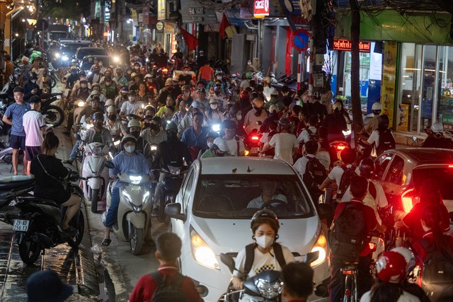 Nhà đầu tư 'săn' nhà đất không dính quy hoạch ở Vĩnh Hưng ảnh 2 Nhà đầu tư 'săn' nhà đất không dính quy hoạch ở Vĩnh Hưng - Ảnh 2.