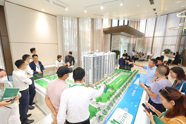 Chuyên gia dự báo giá chung cư Hà Nội đảo chiều sau 2 năm tăng nóng, chỉ ra 3 yếu tố quyết định ảnh 2 Chuyên gia dự báo giá chung cư Hà Nội đảo chiều sau 2 năm tăng nóng, chỉ ra 3 yếu tố quyết định - Ảnh 2.