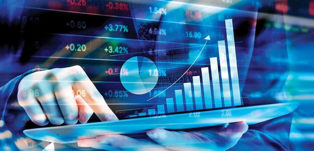 Trước hiện tượng 'công chúa phòng trọ', chuyên gia khuyến nghị người 25 tuổi nên tích lũy ít nhất 25% thu nhập ảnh 2 Thu nhập 12-15 triệu đồng/tháng, chỉ dư 1-2 triệu: Chuyên gia tài chính khuyên người trẻ nên đầu tư vào tài sản này trước - Ảnh 2.
