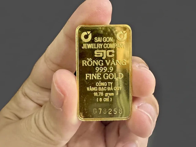 Diễn biến lạ của giá vàng trong nước sáng nay ảnh 1 Diễn biến lạ của giá vàng hôm nay - Ảnh 1.