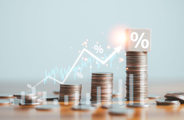 GDP 9 tháng tăng 9,01%, tiến sát mục tiêu 2 con số: Chuyên gia dự báo gì về lãi suất quý IV? ảnh 2 GDP 9 tháng tăng 9,01%, tiến sát mục tiêu 2 con số: Chuyên gia dự báo gì về lãi suất quý IV? - Ảnh 2.