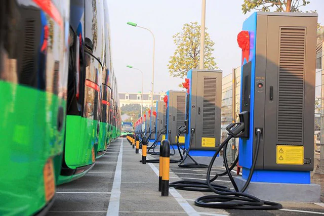 Bộ Công Thương 'chốt' yêu cầu mới với trạm sạc điện, tác động đến cuộc chơi của VinFast, Petrolimex, Datbike, Honda… ảnh 1 Bộ Công Thương “chốt” yêu cầu mới với trạm sạc điện, tác động đến cuộc chơi của VinFast, Petrolimex, Datbike, Honda… - Ảnh 1.